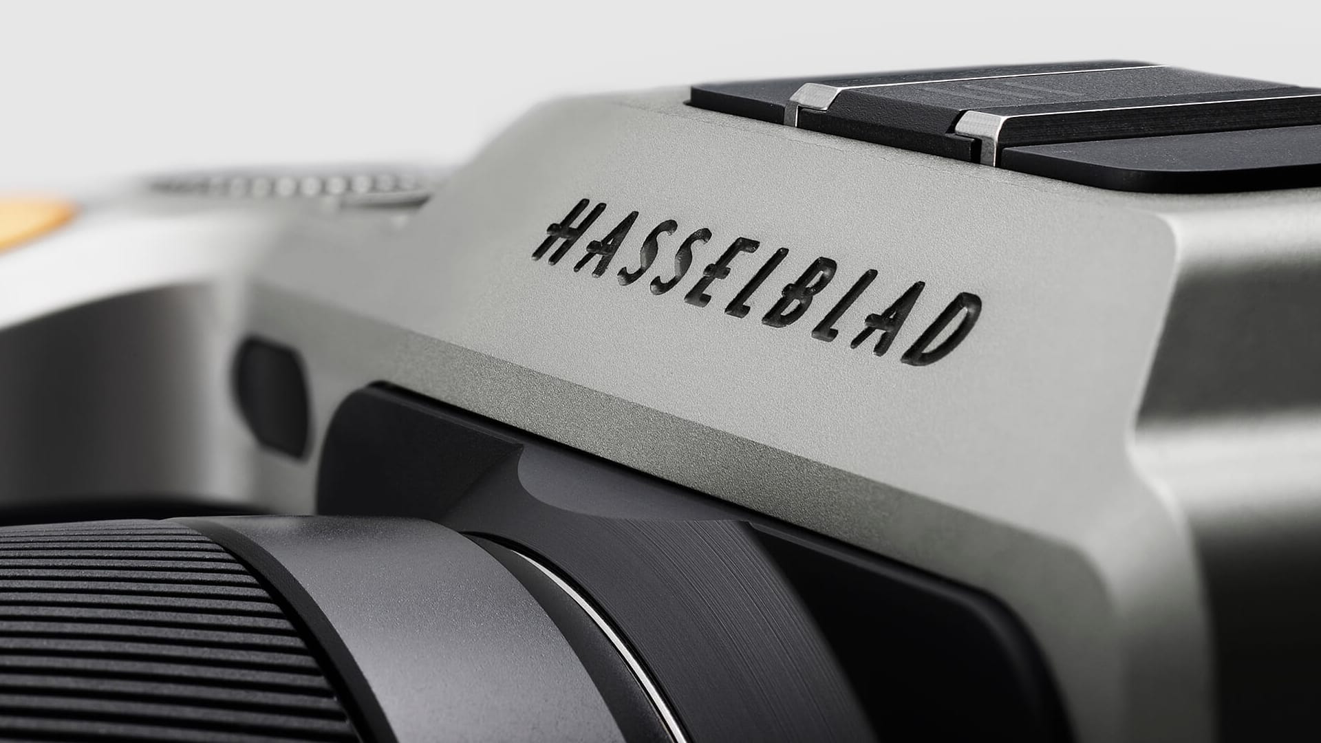 Hasselblad X1D: Prima Mirrorless con Sensore Medio Formato