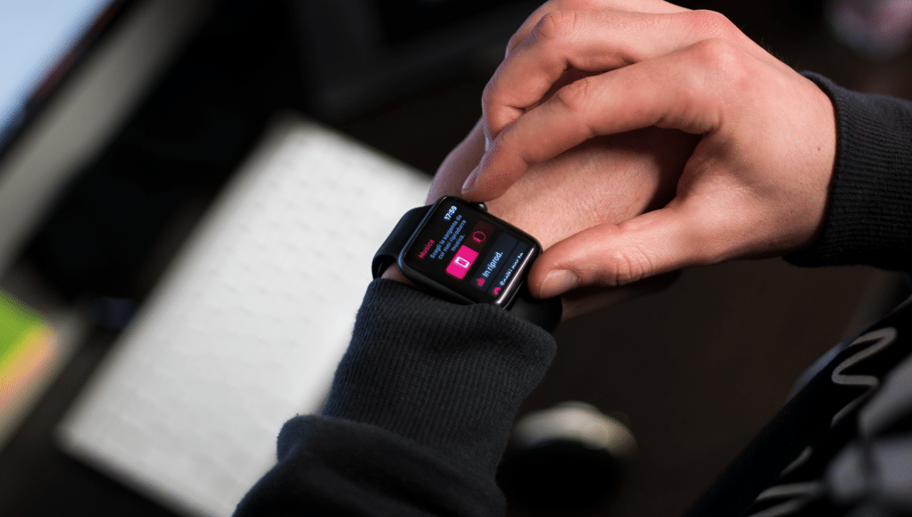 Come ascoltare musica sull'Apple Watch senza iPhone