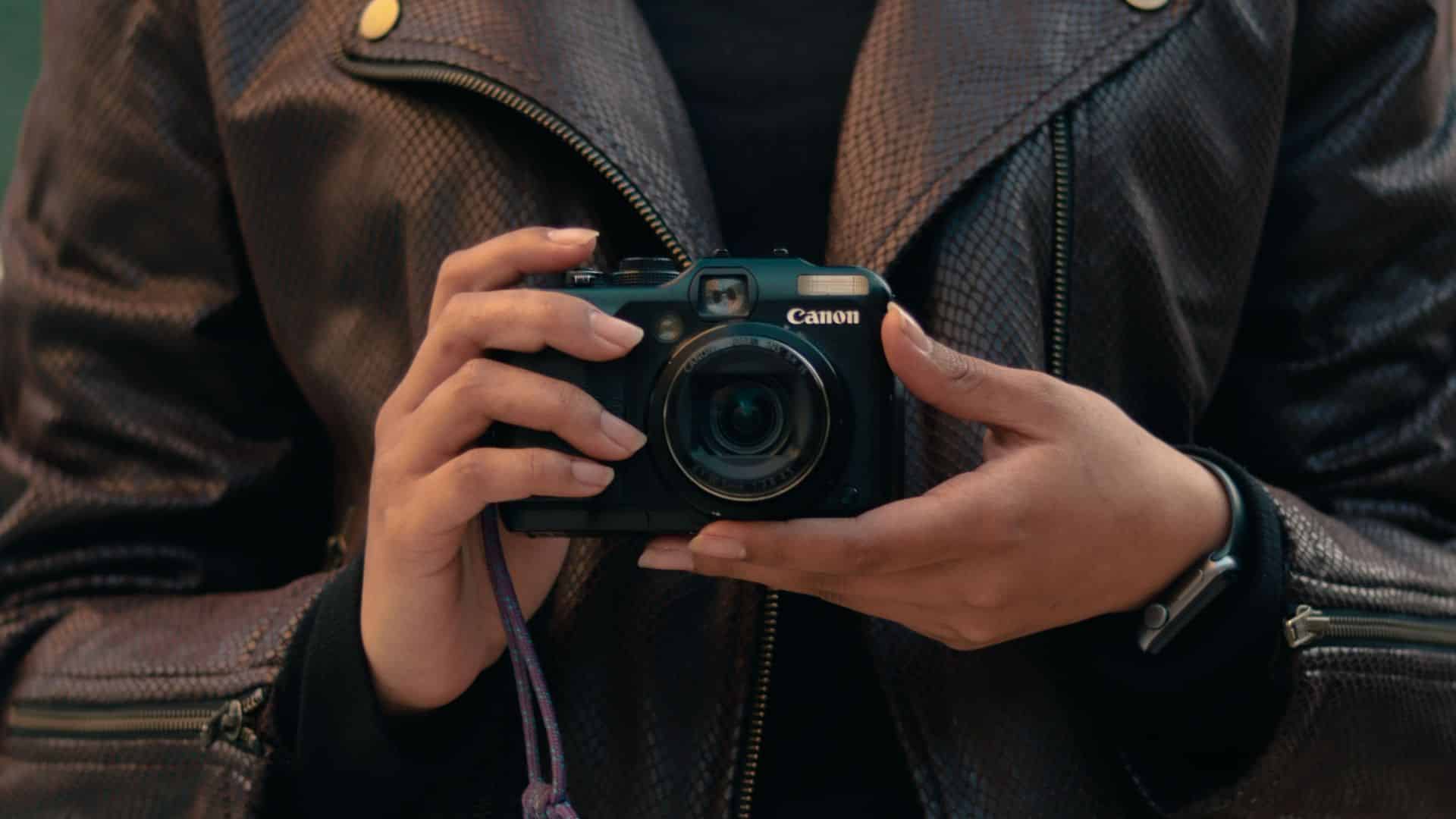 Fotocamera compatta, mirrorless o reflex quale scegliere