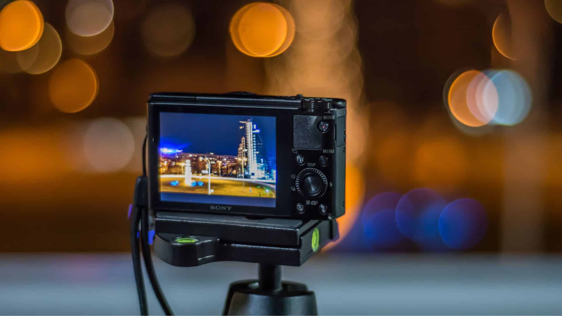 Fotocamera compatta o smartphone quale fa foto migliori