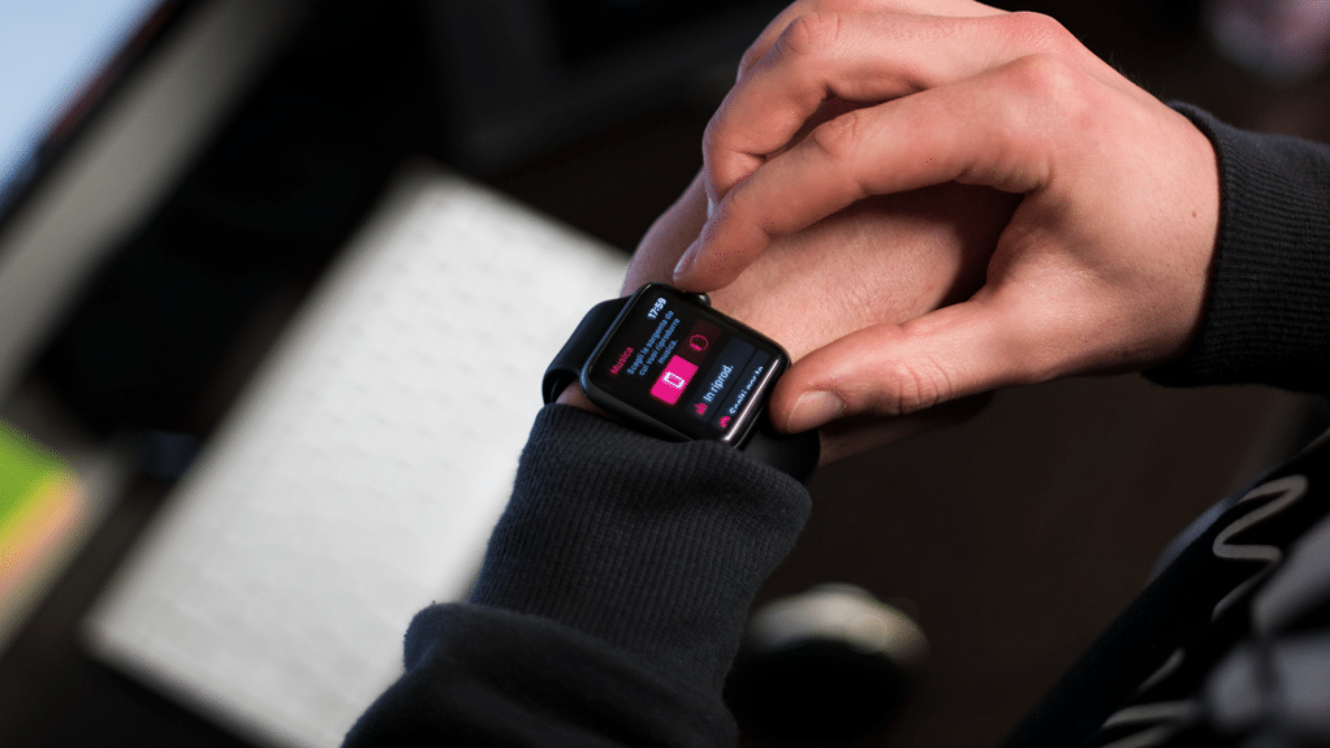 Come ascoltare musica sull'Apple Watch senza iPhone