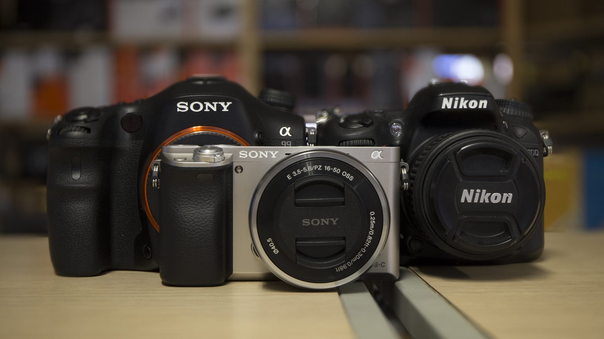 Fotocamera: quale Scegliere tra Mirrorless e Reflex