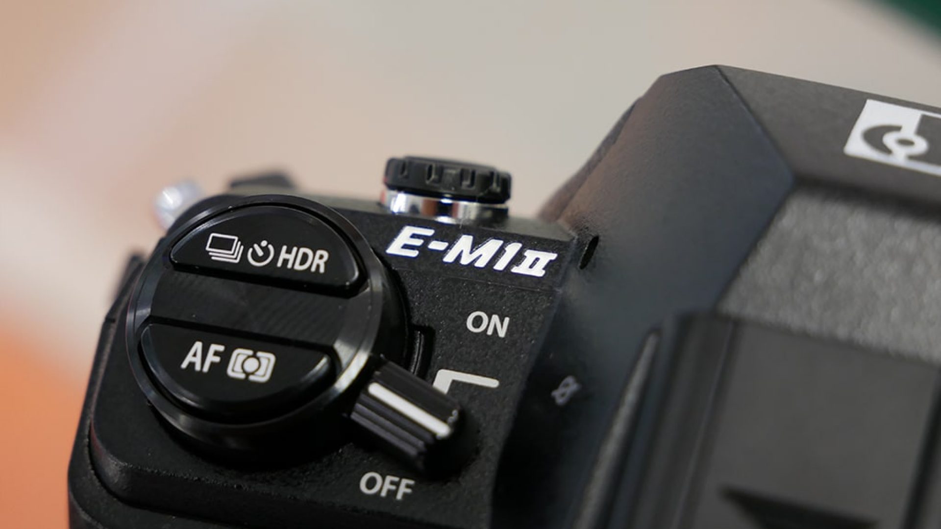 Olympus E-M1 Mk II - Disponibile per la Prova in Negozio!